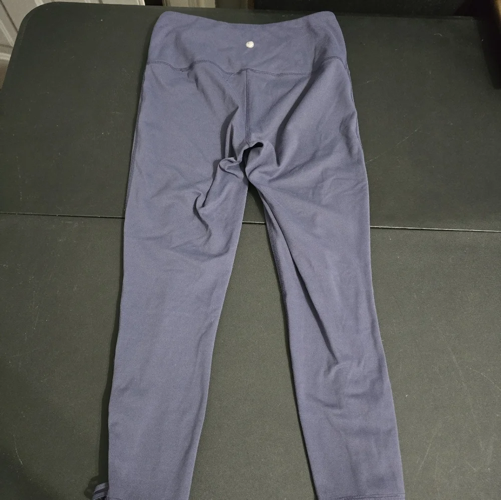 Yogalicious Purple Capri Leggings with Side Cutouts Womens Size Small